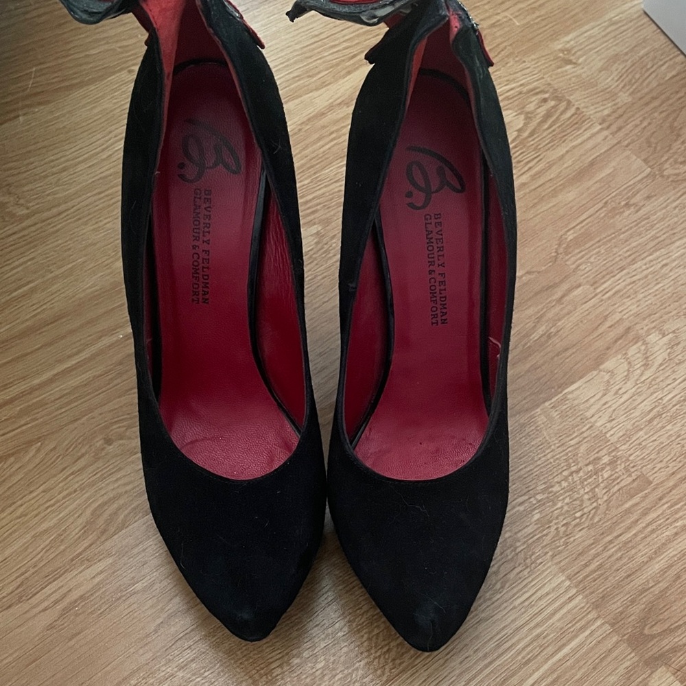 Beverly Feldman glamour & comfort Black Women's Heels